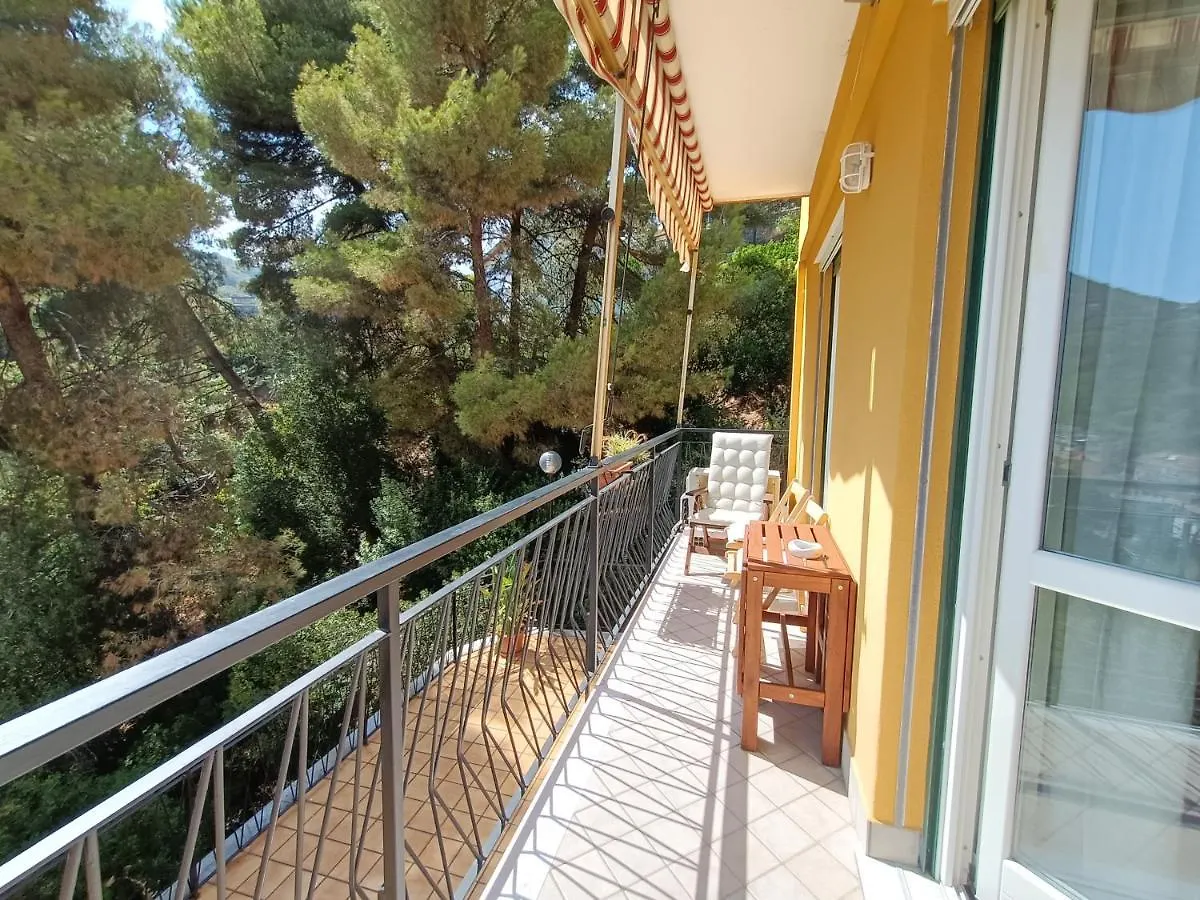 Altido Bright Flat With 2 Balconies And Sea View Apartment Alassio